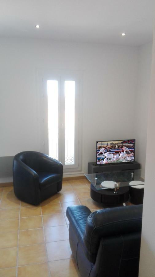 Le Montmorency Apartment Сет Екстериор снимка